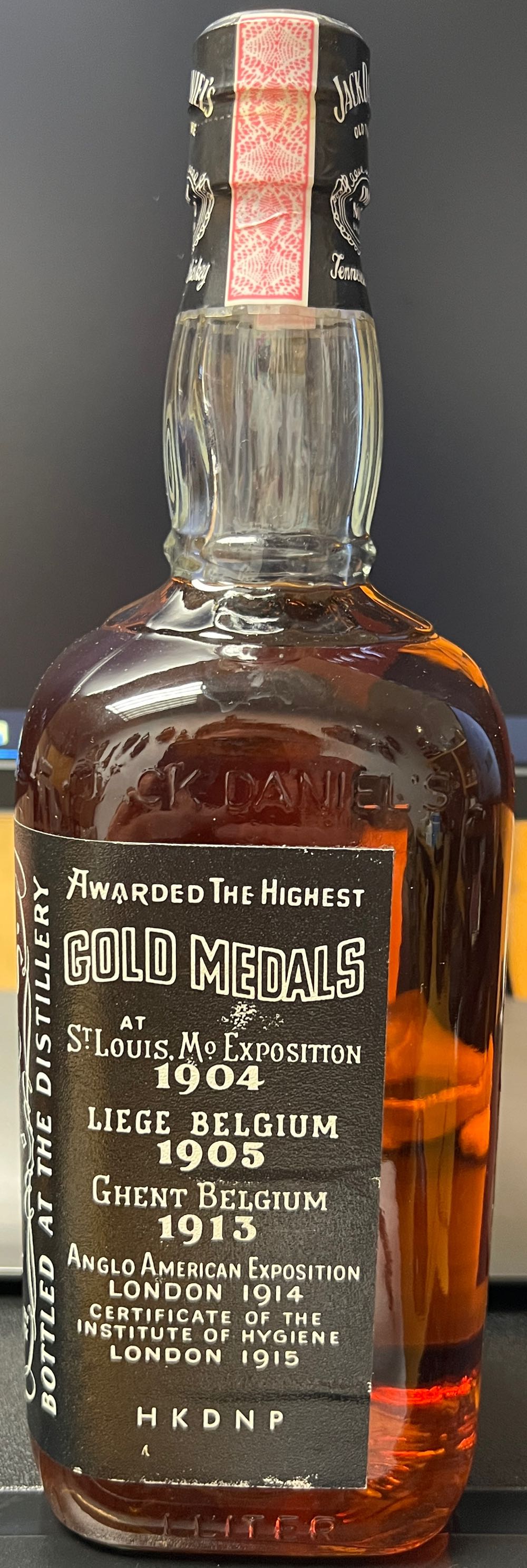 Black Label 1985 1L - Jack Daniel’s Distillery, Lynchburg, TN (1 L) alcohol collectible - Main Image 3