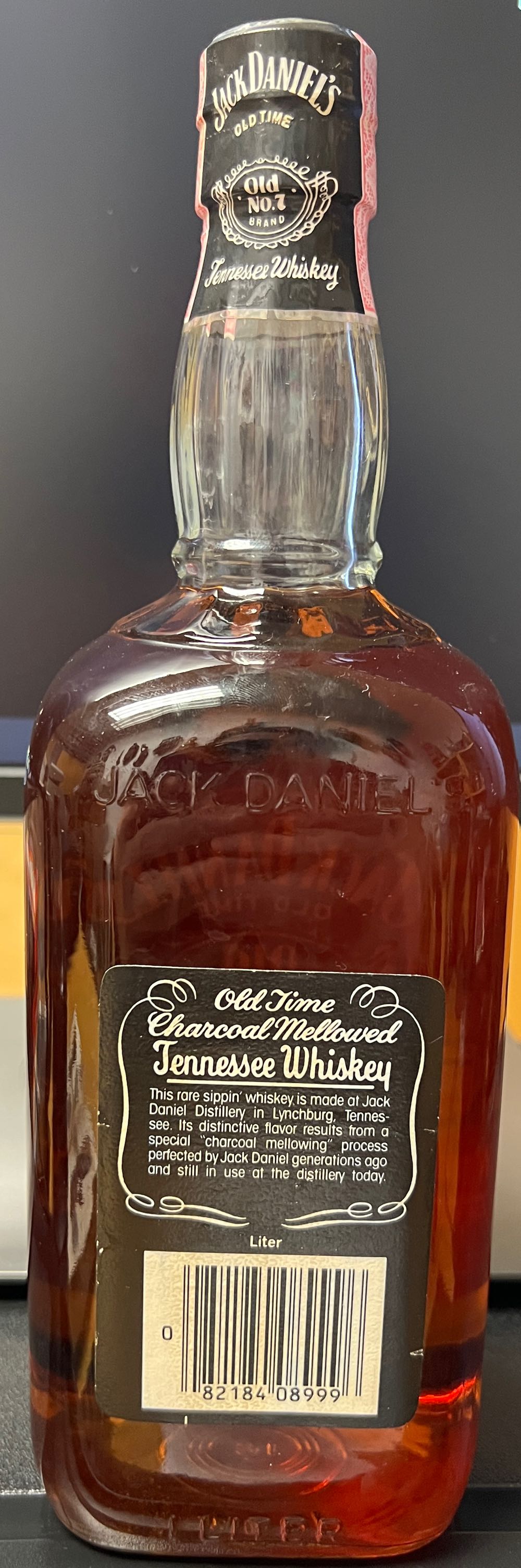 Black Label 1985 1L - Jack Daniel’s Distillery, Lynchburg, TN (1 L) alcohol collectible - Main Image 4