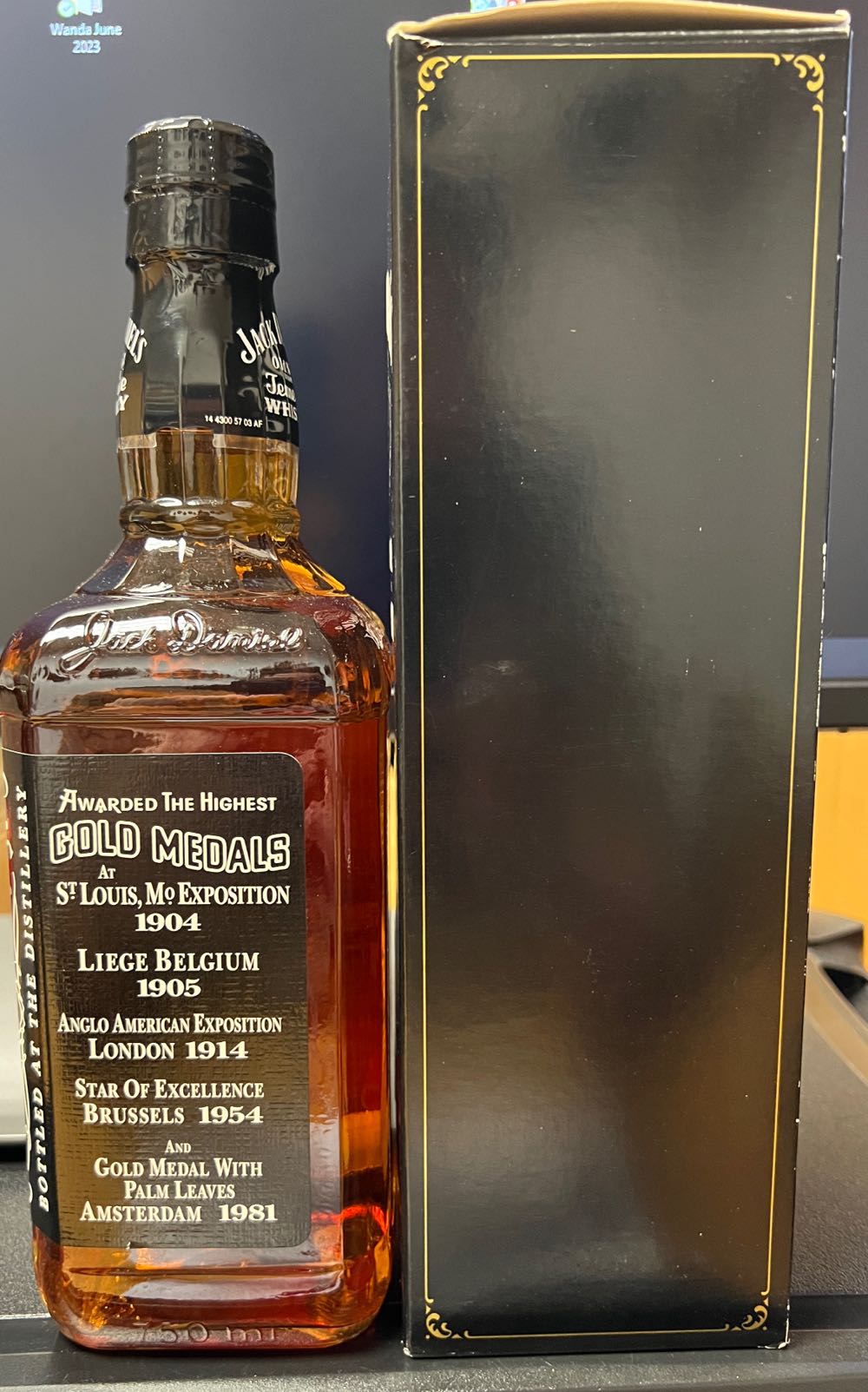 Black Label 2003 With Box - Jack Daniel’s Distillery, Lynchburg, TN (750 mL) alcohol collectible - Main Image 3