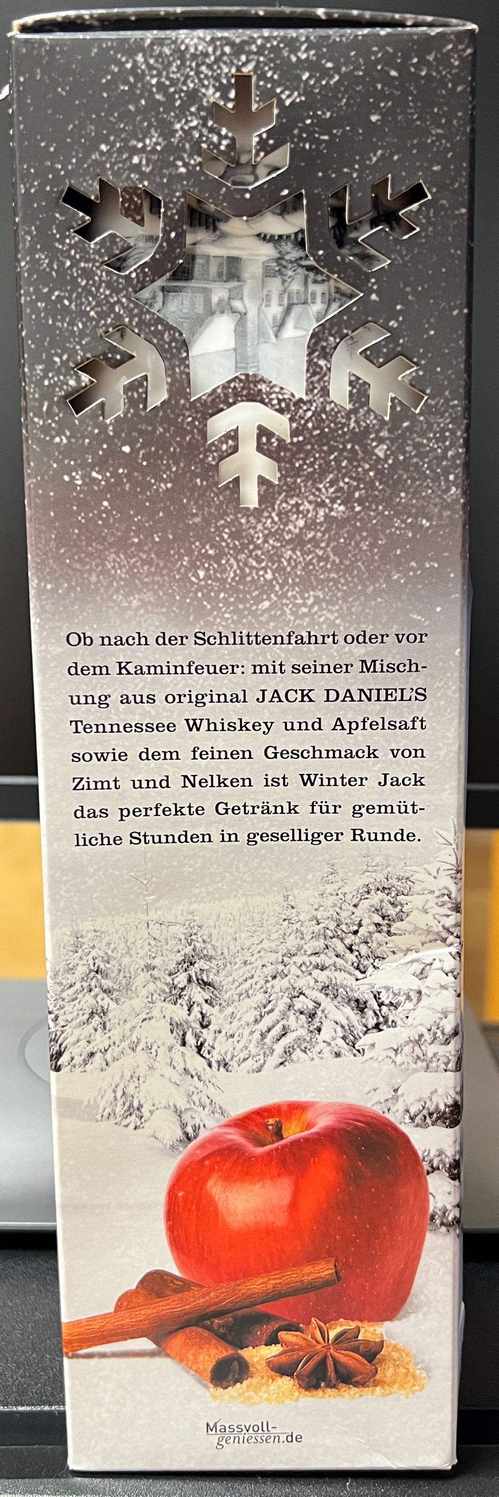 Set Winter Jack - Jack Daniel’s Distillery, Lynchburg, TN (700 mL) alcohol collectible - Main Image 2