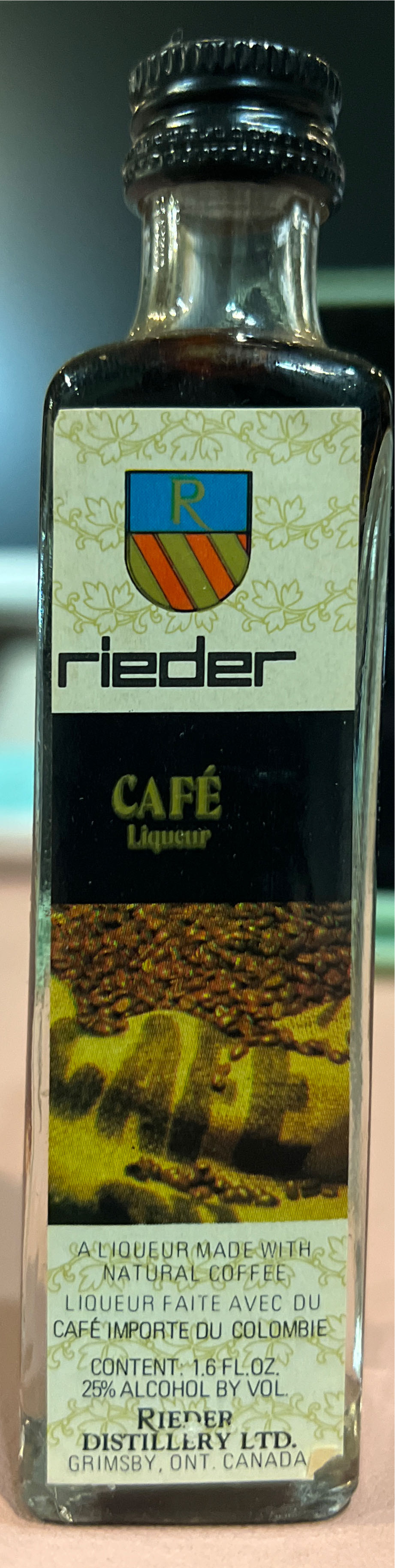 Laphroaig 25y 07l 43% Bessie Williamson Story Book