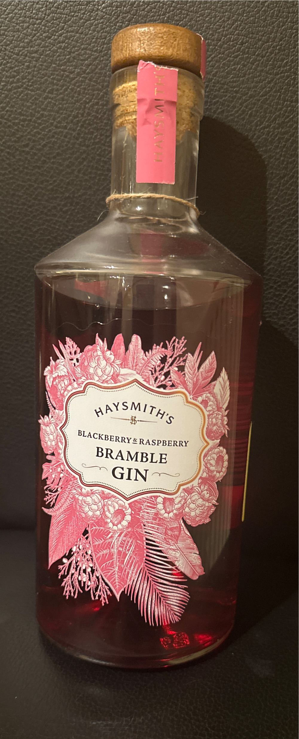 Haysmith’s Premium Blackberry & Raspberry Gin 70cl | Aldi - Haysmith’s (700 mL) alcohol collectible [Barcode 4088600373829] - Main Image 1
