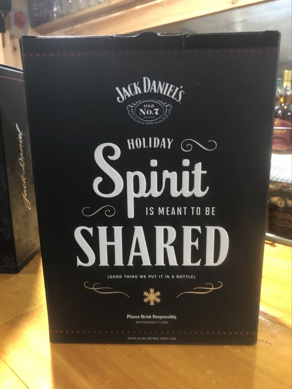 BOX SET : Black Label Holiday (d)  (750 mL) alcohol collectible - Main Image 2