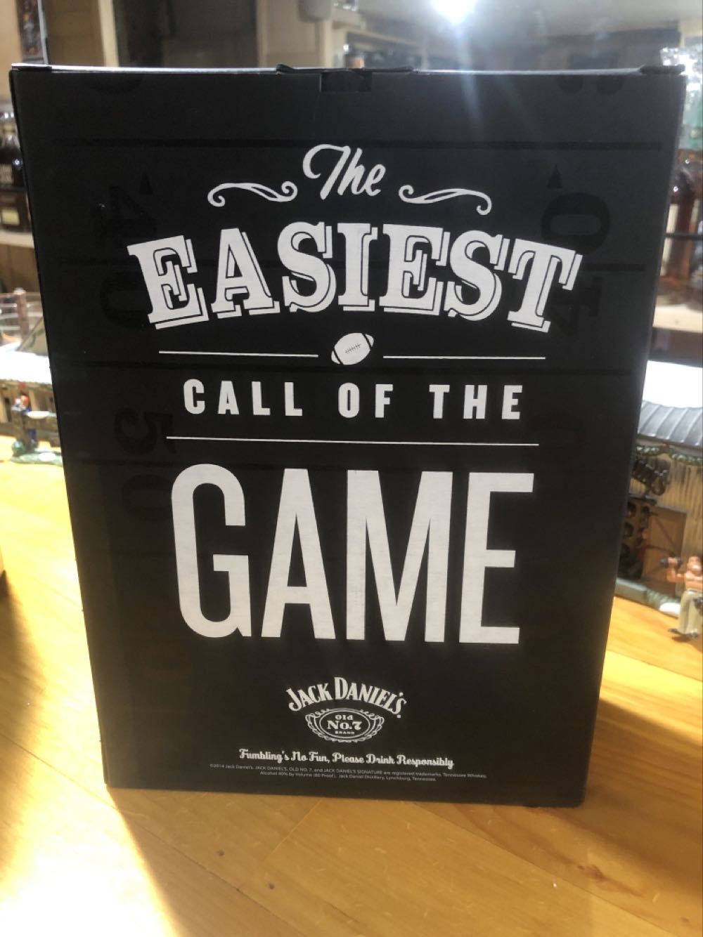 BOX SET : Black Label Glasses (a)  (750 mL) alcohol collectible - Main Image 2