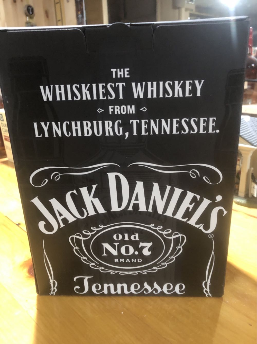BOX SET : Black Label - Rocks (d)  (750 mL) alcohol collectible - Main Image 2