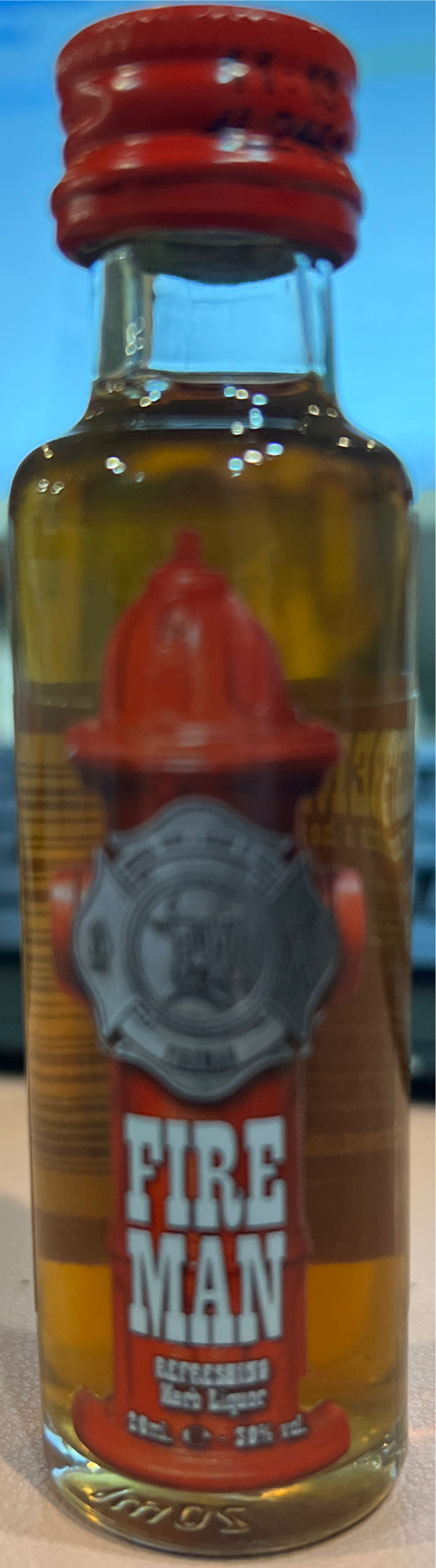 Fireman Mini - FLS Company Nederland N.V. (20 mL) alcohol collectible [Barcode 8714432170072] - Main Image 2