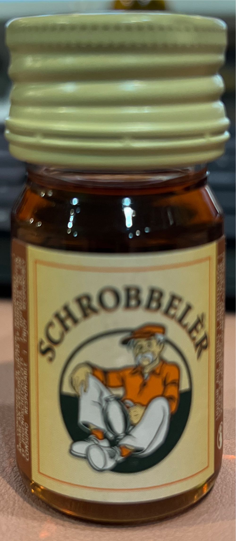 Schrobbeler - Schrobbelèr BV (50 mL) alcohol collectible [Barcode 8714163000051] - Main Image 2
