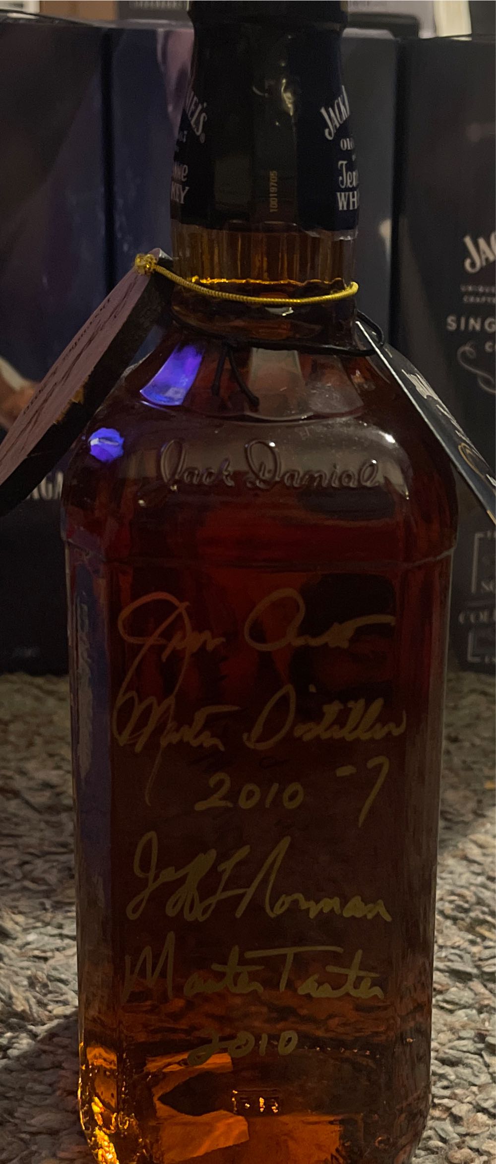 Angelo Lucchesi 90th Birthday - Jack Daniel‘s Distillery (750 mL) alcohol collectible - Main Image 2