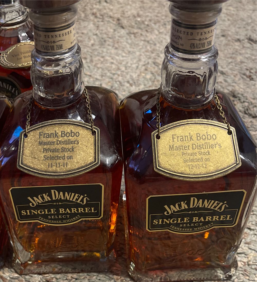 Frank Bobo Private Stock Set - Jack Daniel‘s Distillery (750 mL) alcohol collectible - Main Image 4