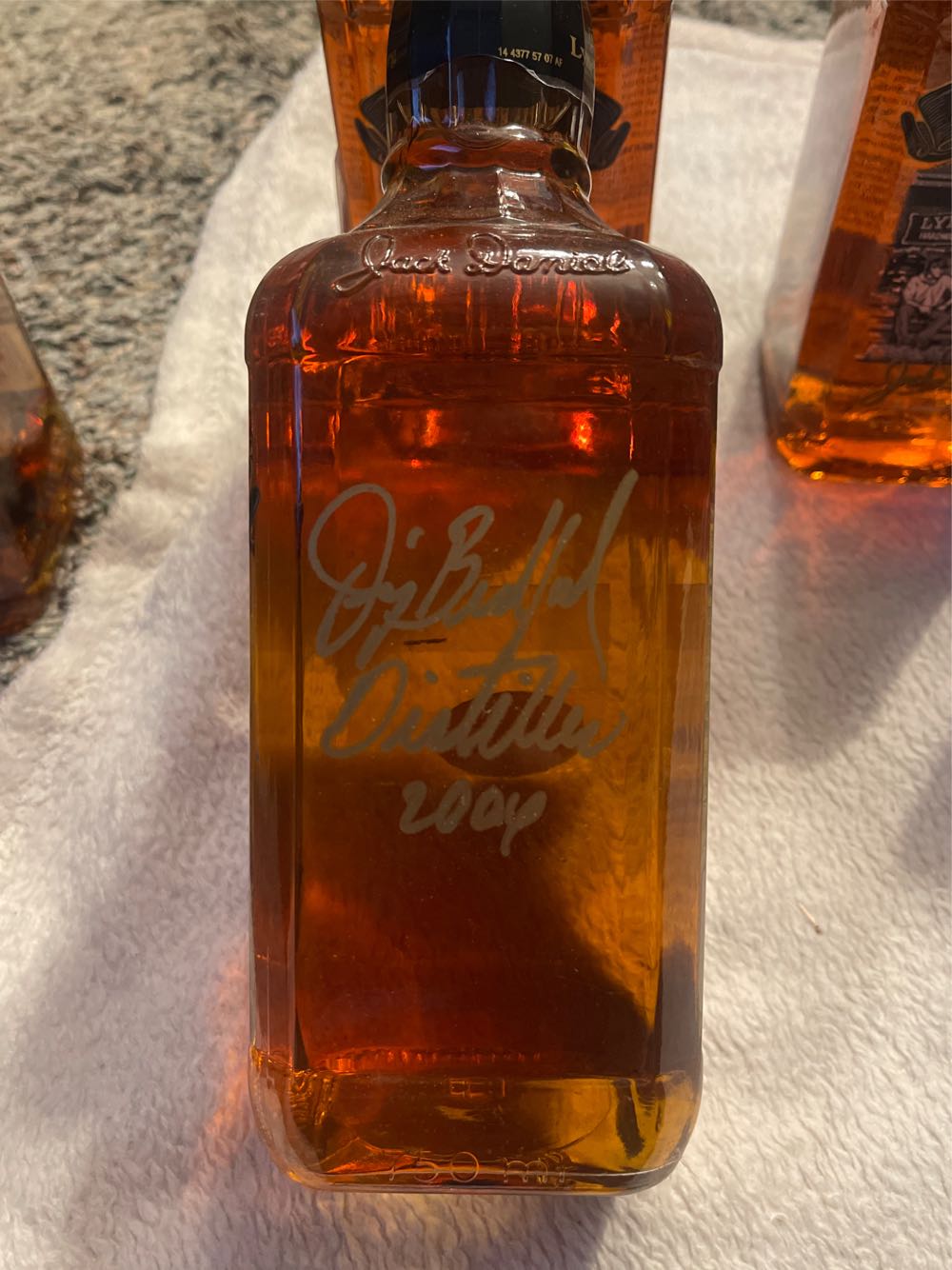 Scenes From Lynchburg #1 - Jack Daniel‘s Distillery (750 mL) alcohol collectible - Main Image 4