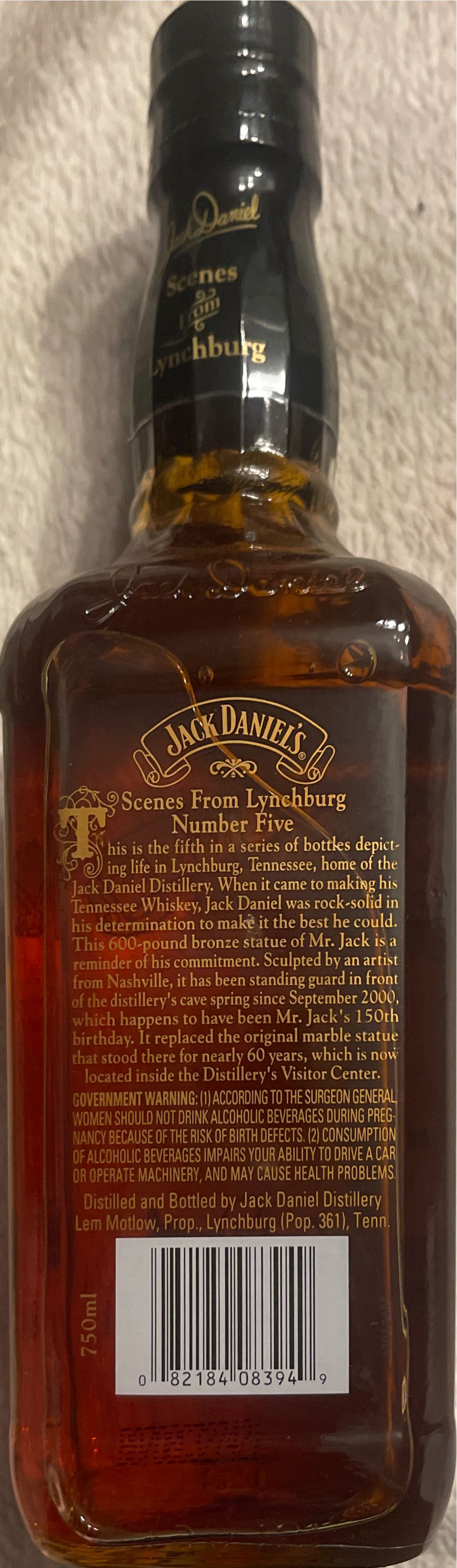 Scenes From Lynchburg #5 - Jack Daniel‘s Distillery (750 mL) alcohol collectible [Barcode 082184083949] - Main Image 2