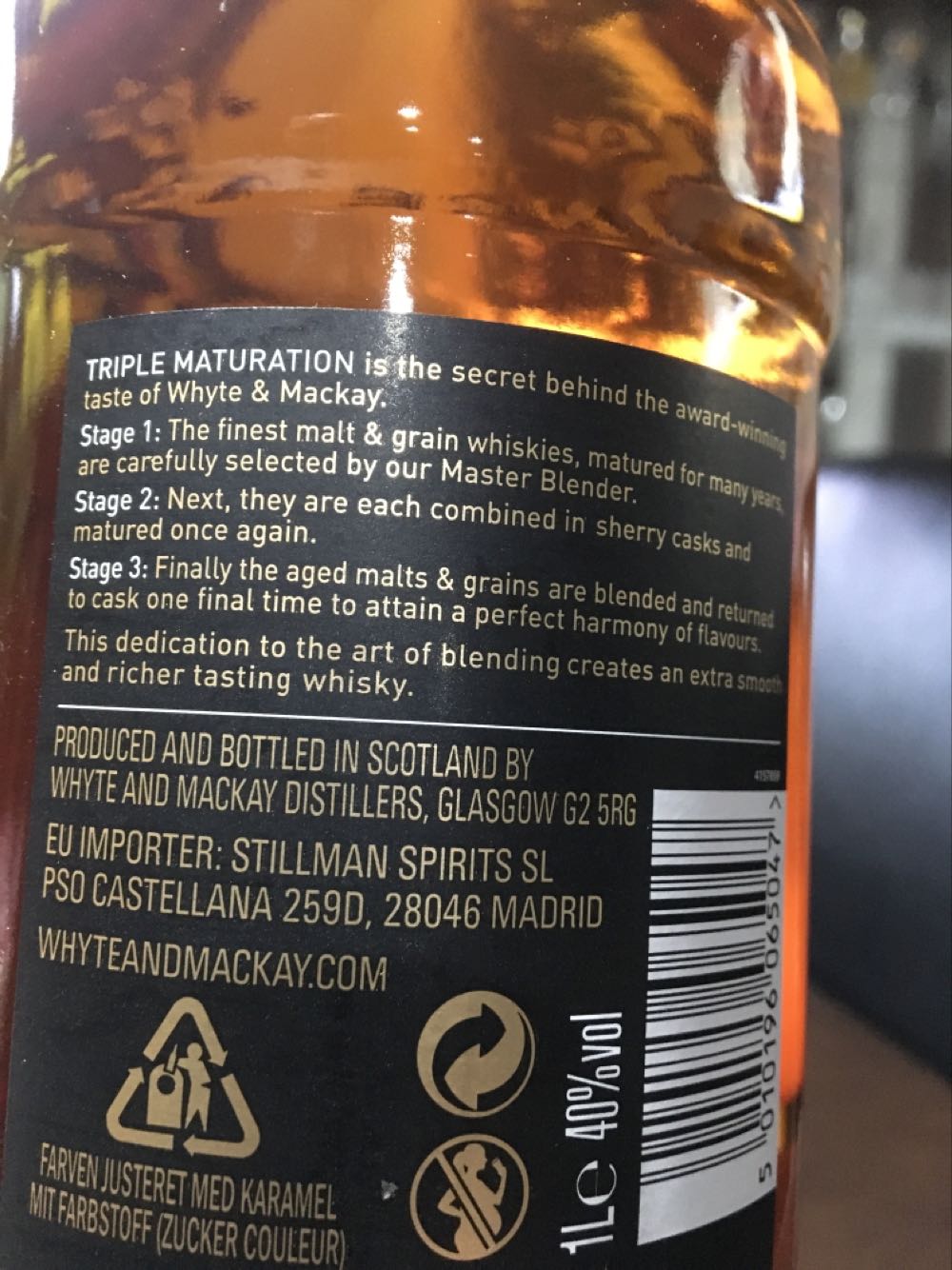 Whyte & Mackay - Whyte & Mackay Limited (1 L) alcohol collectible [Barcode 5010196065047] - Main Image 3