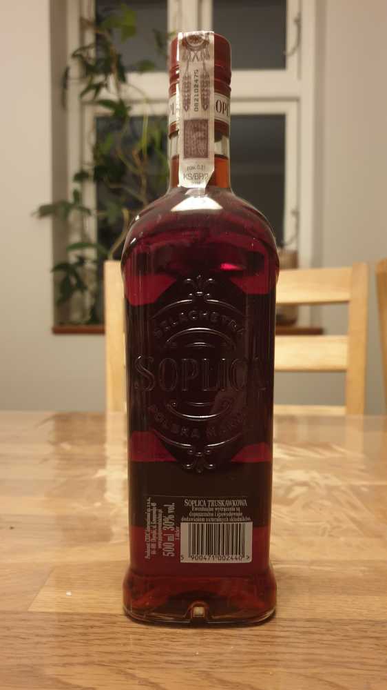 Soplica Truskawkowa 500ml - Soplica (500 mL) alcohol collectible [Barcode 5900471002440] - Main Image 2