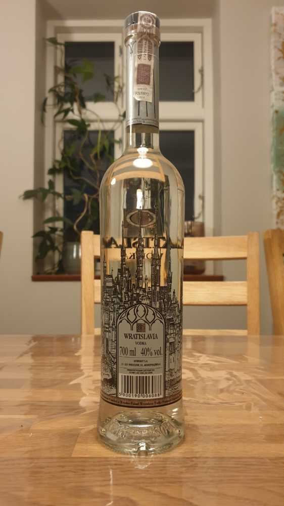 Wratislavia Vodka 700ml 40% Poland - Akwawit S.A. (700 mL) alcohol collectible [Barcode 5900190006088] - Main Image 2