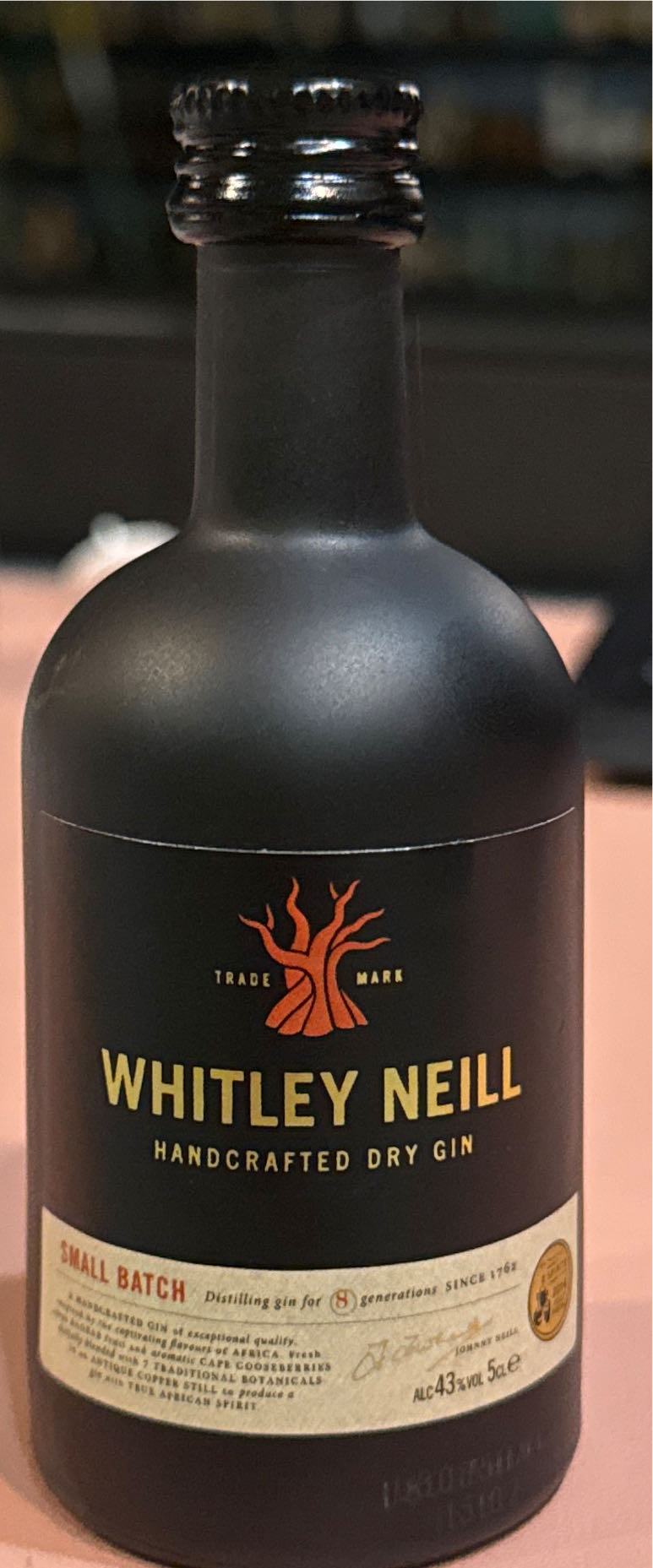 Whitley Neill Original Gin  (50 mL) alcohol collectible [Barcode 5011166052760] - Main Image 2