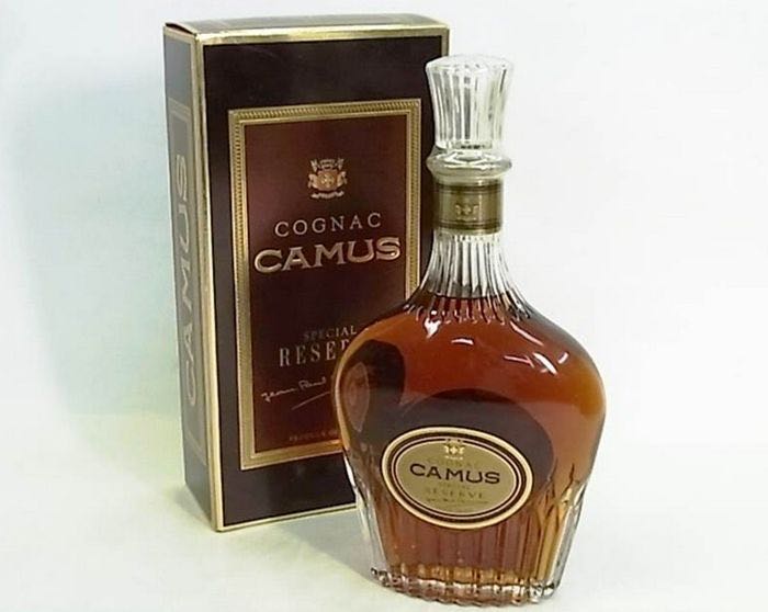 Camus Special Reserve - Camus (350 mL) alcohol collectible [Barcode 3028130058835] - Main Image 2