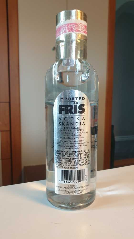 Fris Vodka Skadia 375ml 40% Danish - Danish Distilers (375 mL) alcohol collectible [Barcode 088320002058] - Main Image 2