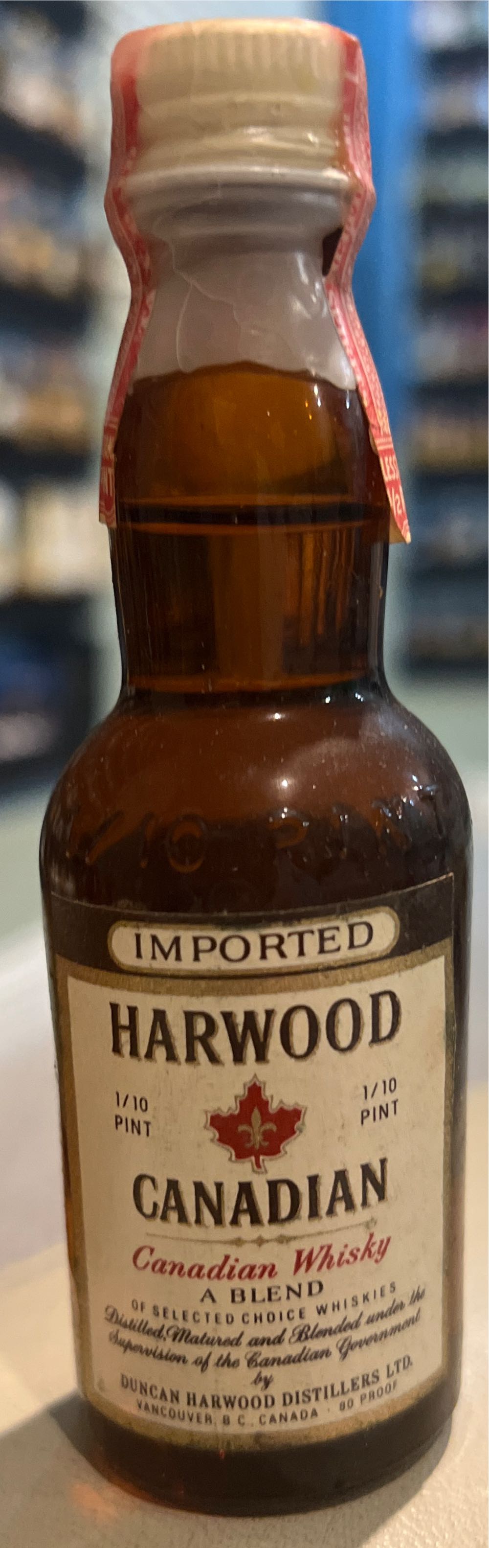 Harwood Canadian - Duncan Harwood Distillers (750 mL) alcohol collectible - Main Image 2