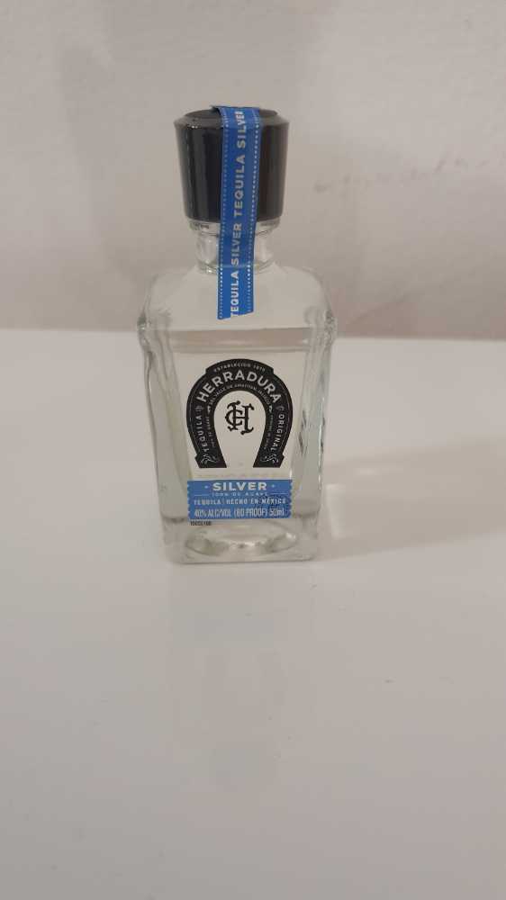 Herradura Silver - CASA HERRADURA, CAMINO A LA BARRANCA DEL TECUANE NO. 10 AMATTN, JALISCO, MEXICO. C.P. 45380 (50 mL) alcohol collectible [Barcode 744607010405] - Main Image 2