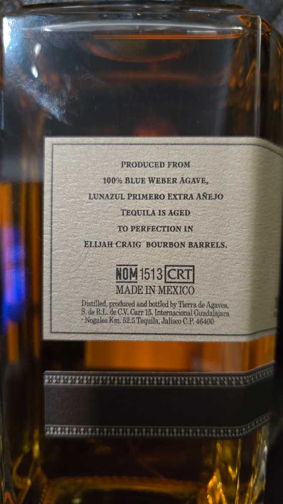 Lunazul Extra Anejo Tequila - NOM 1513 (750 mL) alcohol collectible [Barcode 096749002771] - Main Image 4