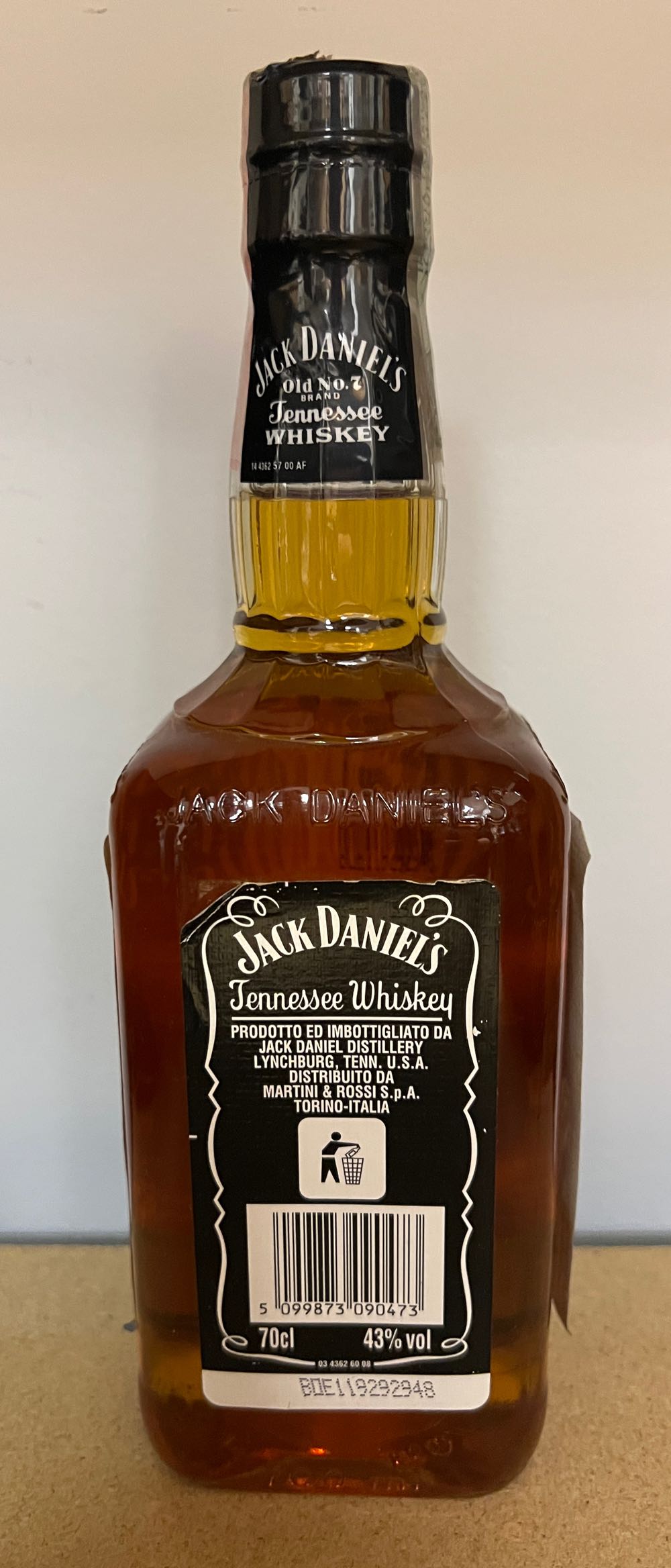 0 Black Label 1998 - Jack Daniel’s Distillery, Lynchburg, TN (700 mL) alcohol collectible - Main Image 3