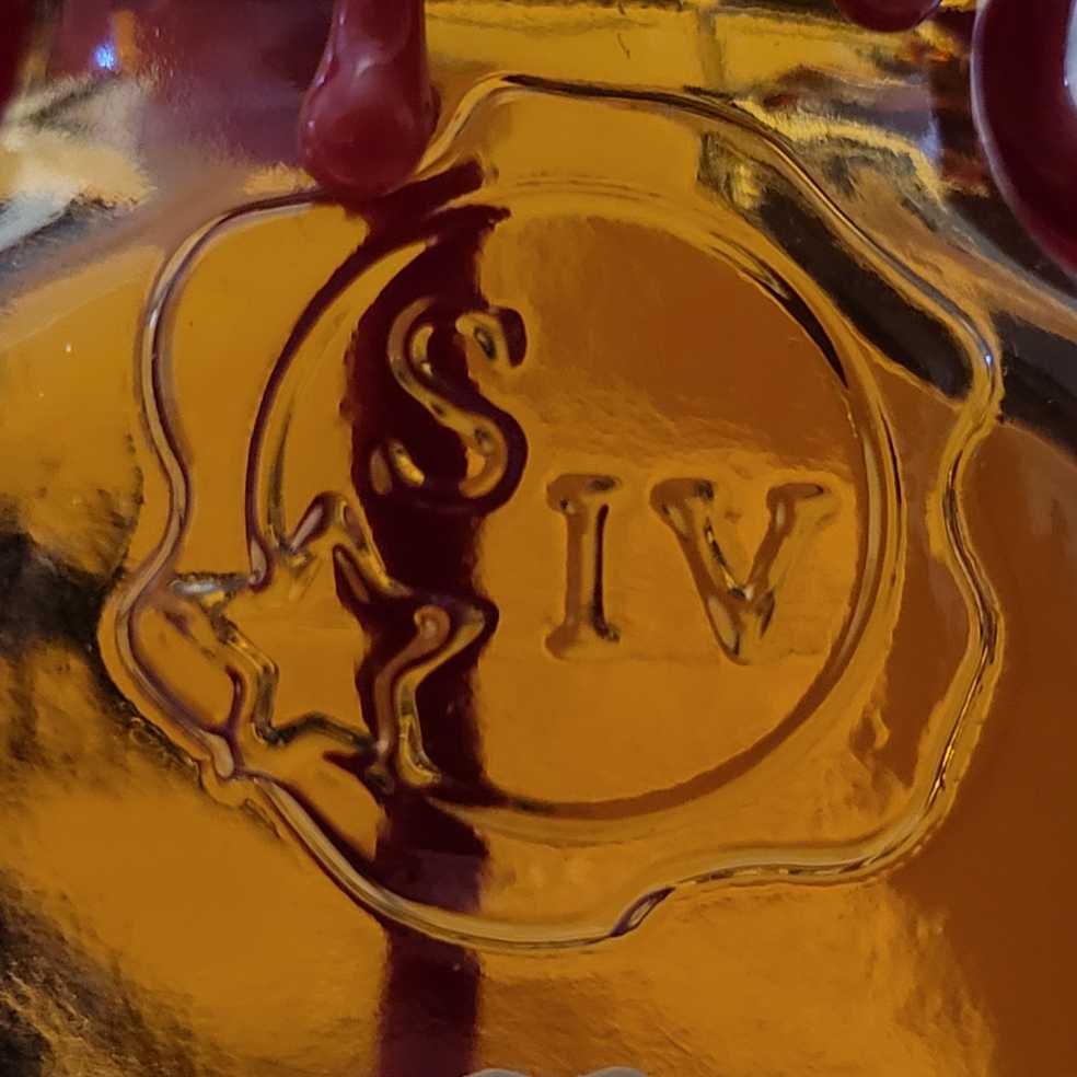 Maker’s Mark Red Wax And - The Makers Mark Distillery, Inc. (0.2 L) alcohol collectible [Barcode 085246500767] - Main Image 3