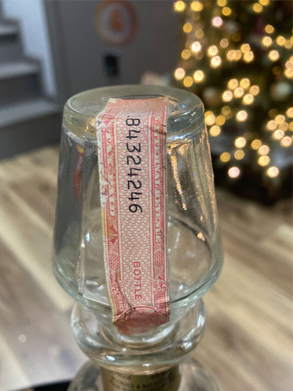 Four Roses Christmas Decanter 1965 - Four Roses Distilleries (25.6 FL OZ) alcohol collectible - Main Image 4