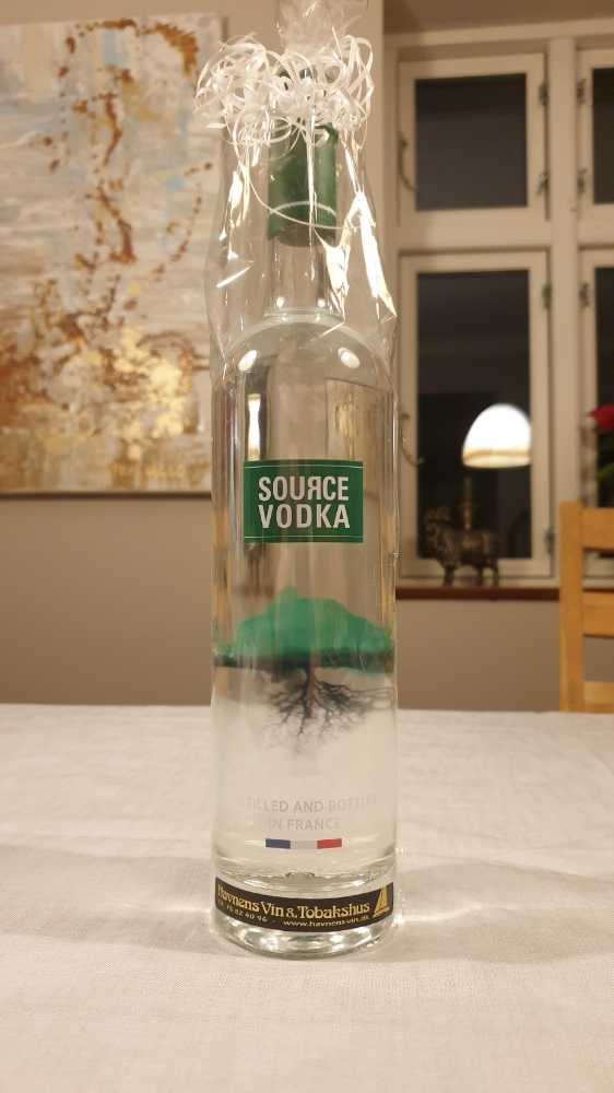 Source Vodka 700ml 40% France - Source Vodka (700 mL) alcohol collectible [Barcode 3259680018004] - Main Image 3