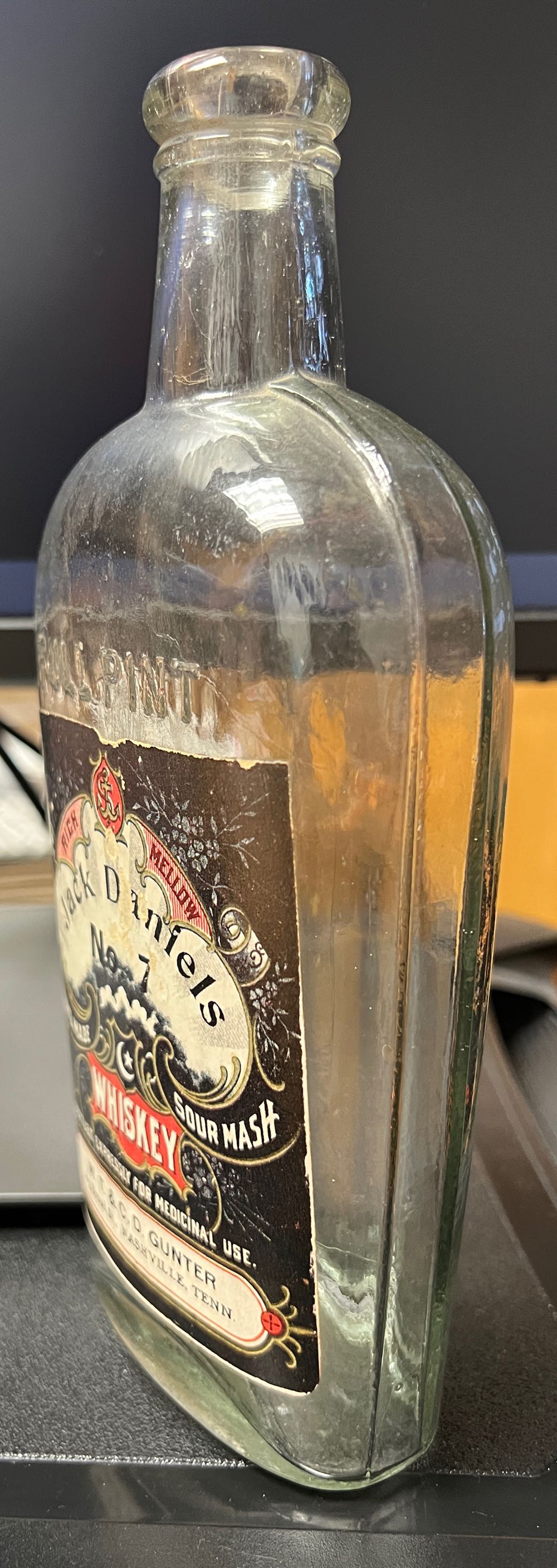 W T & C D Gunter Pint - Jack Daniel’s Distillery, Lynchburg, TN alcohol collectible - Main Image 3