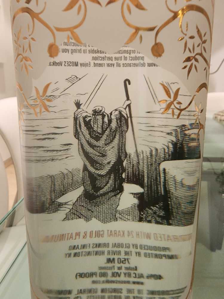 Moses Vodka Kosher - Global Drinks (750 mL) alcohol collectible [Barcode 6430034140139] - Main Image 2
