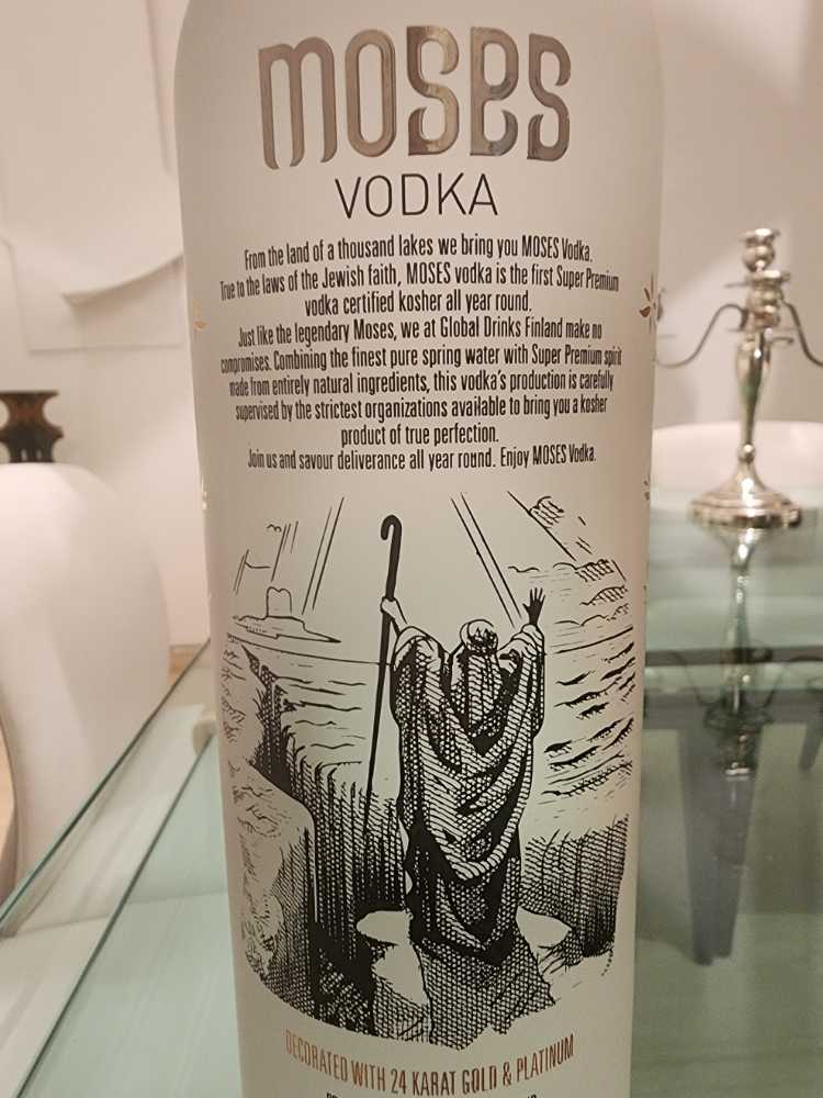 Moses Vodka Kosher - Global Drinks (750 mL) alcohol collectible [Barcode 6430034140139] - Main Image 3