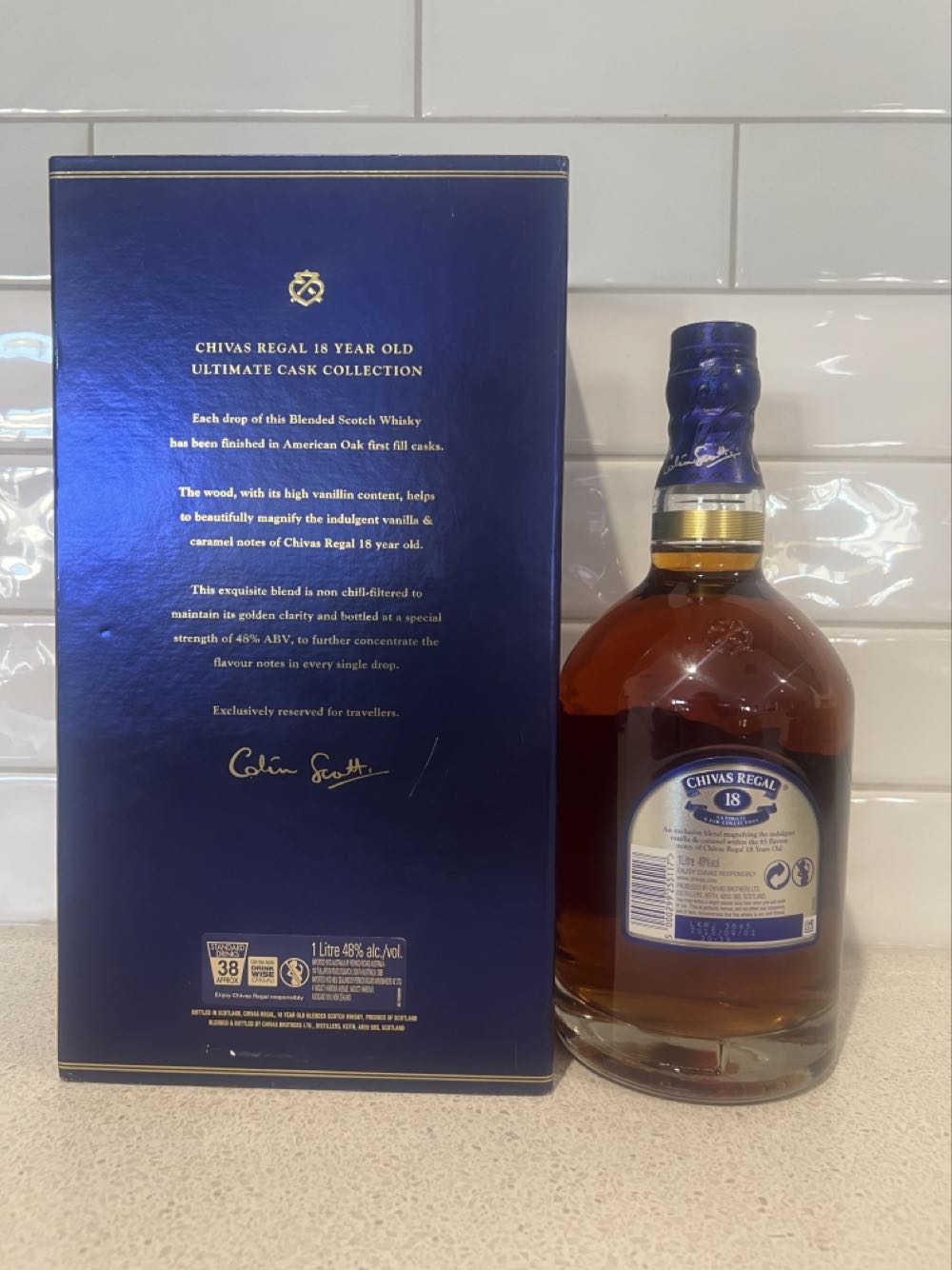 Chivas 18 - First Fill American Oak - Chivas Regal (700 mL) alcohol collectible - Main Image 2