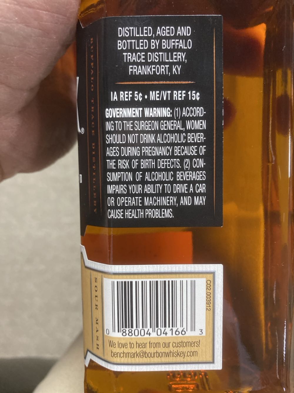 Benchmark Single Barrel - Buffalo Trace Distillery (750 mL) alcohol collectible [Barcode 088004041663] - Main Image 3