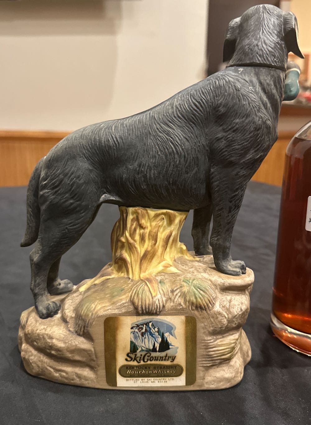 Ski Country Labrador Decanter - Ski Country Ltd (750 mL) alcohol collectible - Main Image 2