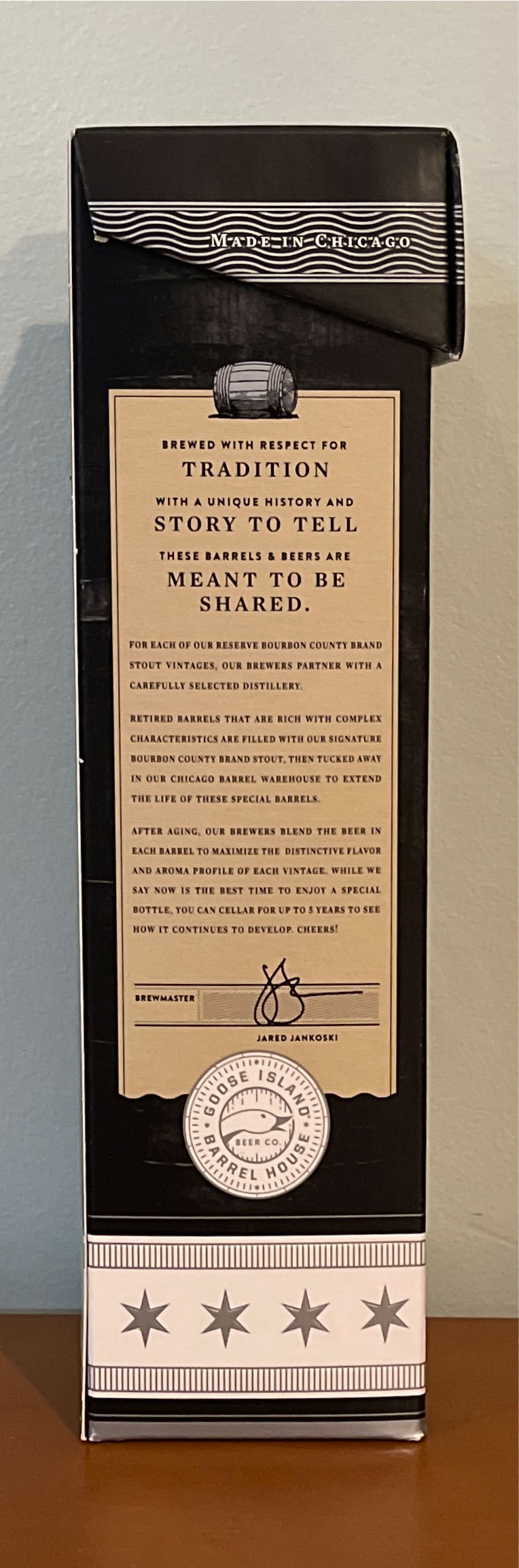 Delirium Noël - Brouwerij Huyghe (25.4 FL OZ) alcohol collectible [Barcode 815184010277] - Main Image 4