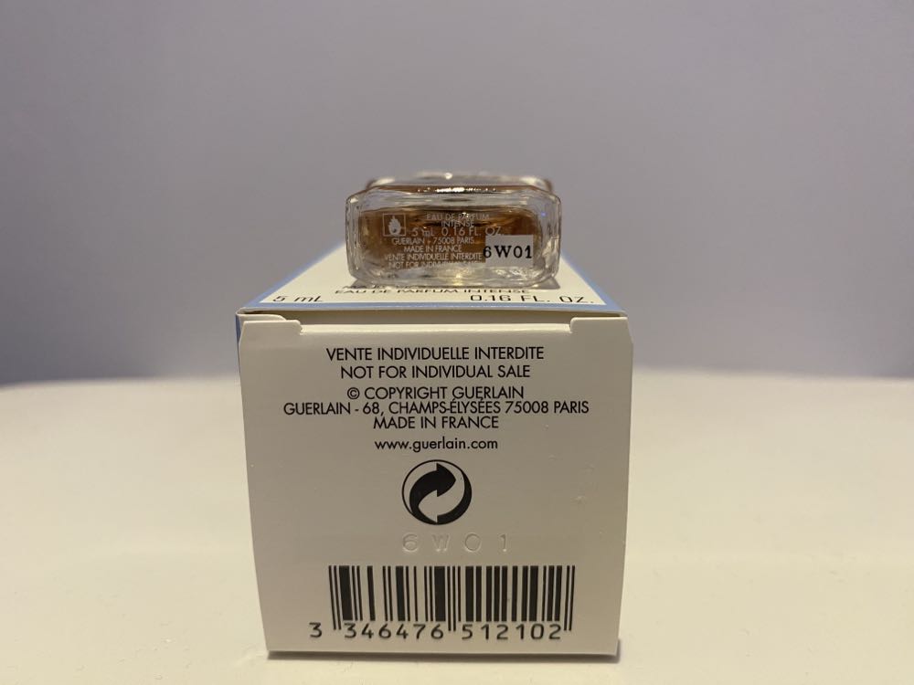 La Petite Robe Noire - Ma Robe Sous Le Vent - Guerlain (5 mL) alcohol collectible [Barcode 3346476512102] - Main Image 4