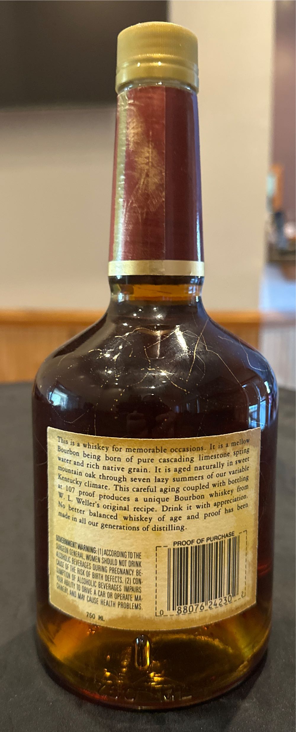 Old Weller Antique 107 Gold Vein - W L Weller And Sons (750 mL) alcohol collectible [Barcode 088076242302] - Main Image 2