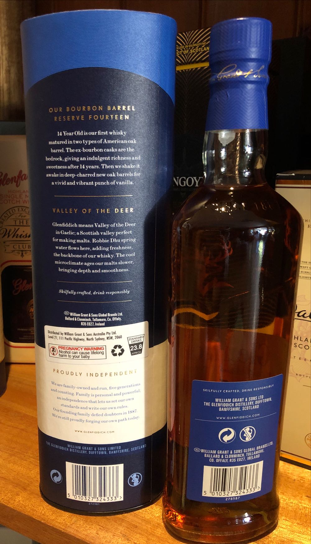 Scotch Whisky - Glenfiddich 14 Years - William Grant & Sons (700 mL) alcohol collectible [Barcode 5010327324333] - Main Image 3