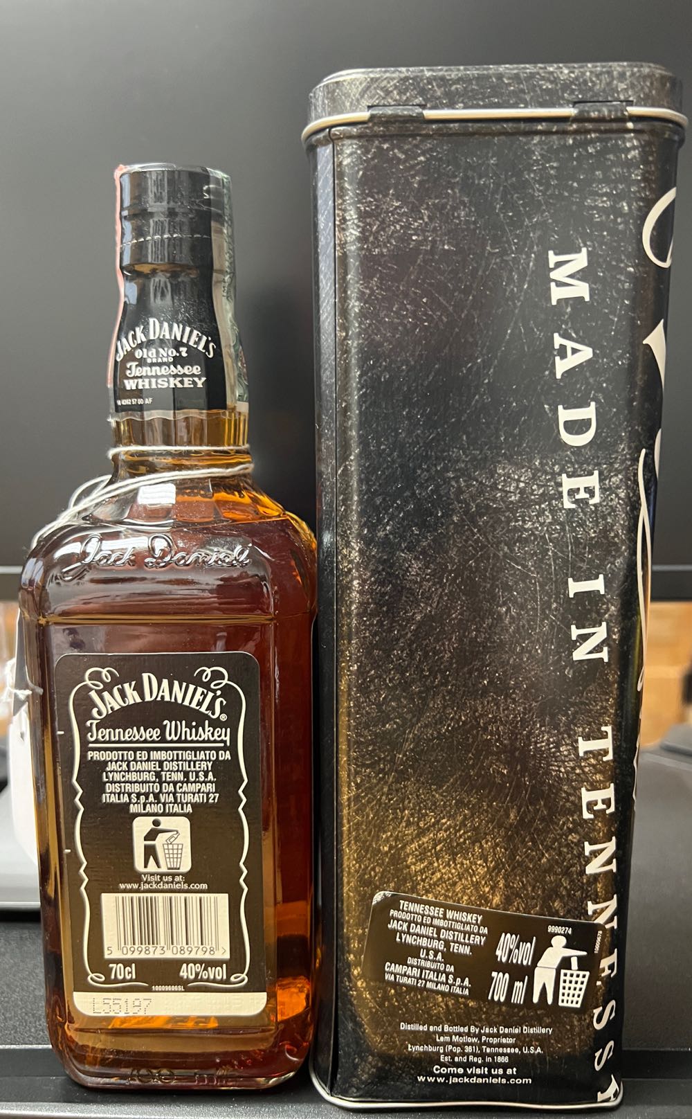 Tin Single Black Label 2005 - Jack Daniel’s Distillery, Lynchburg, TN (700 mL) alcohol collectible - Main Image 3