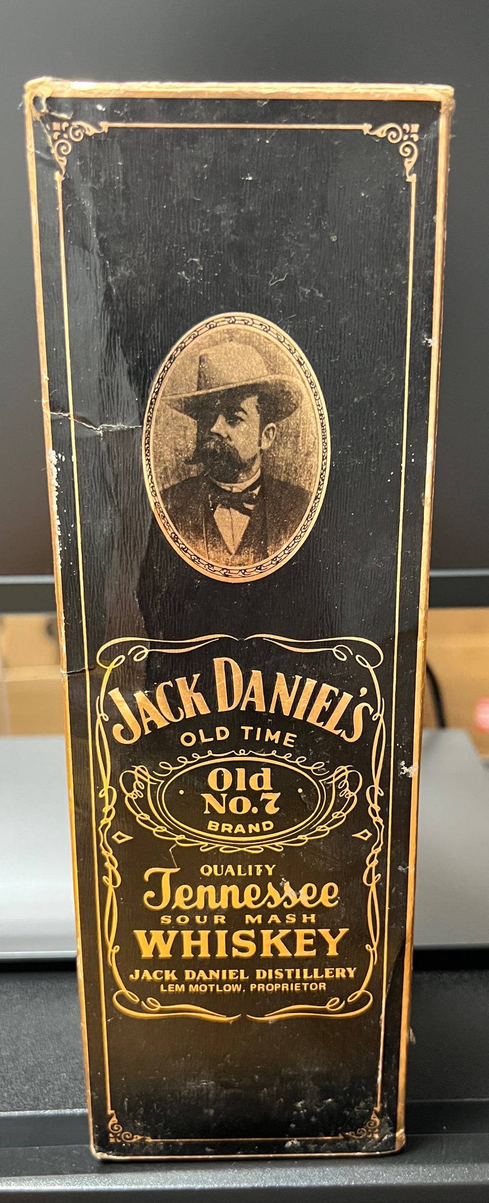 Eric Church - Black Bottle 6/24