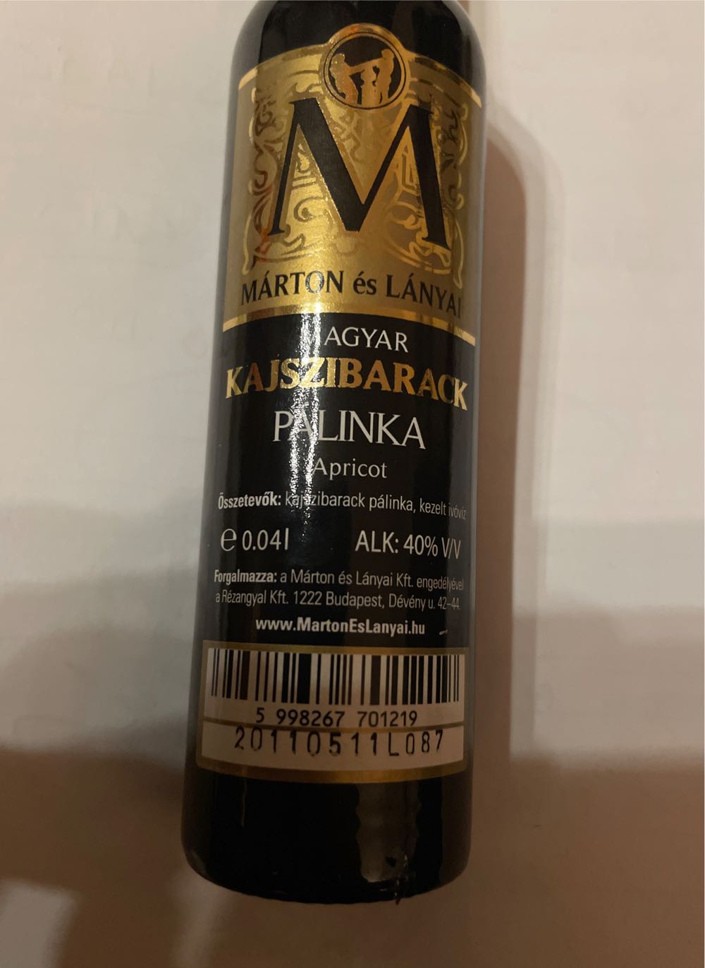 Magyar Kaisbarack Palinka - Márton És Lányai (40 mL) alcohol collectible - Main Image 2