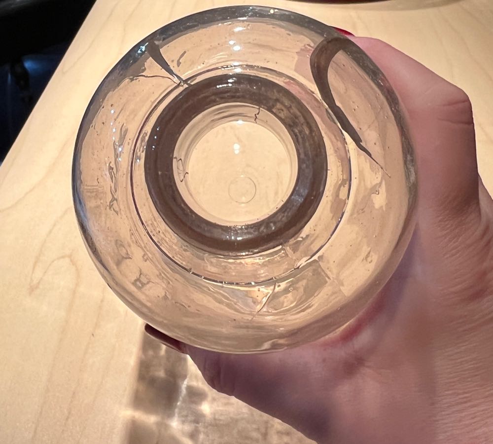 0 Glass Cilinder Bottle - Jack Daniel’s Distillery, Lynchburg, TN alcohol collectible - Main Image 4