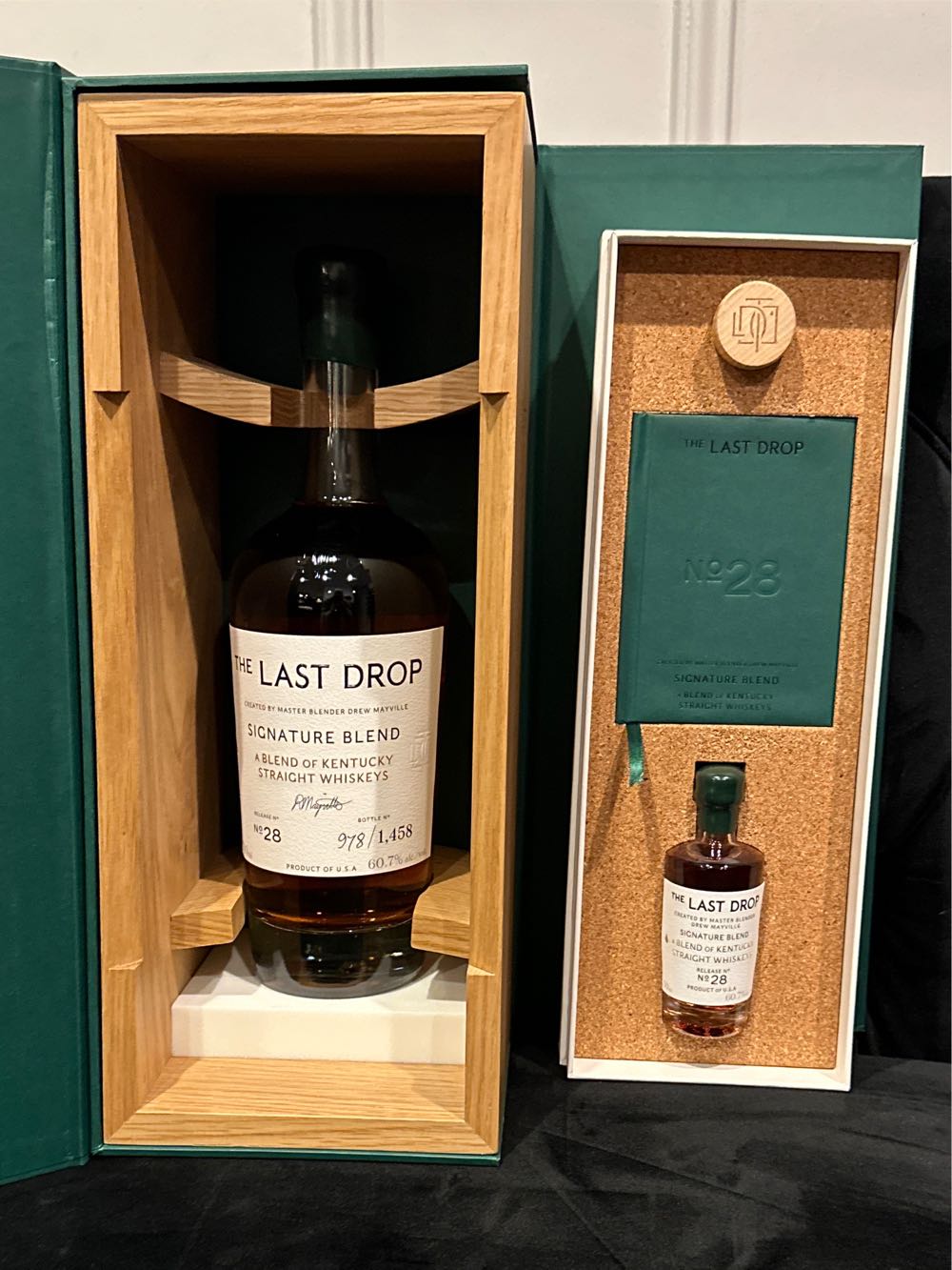 Last Drop #25 - 20 Yr Japanese Blended - Distillers Of London (700 mL) alcohol collectible [Barcode 810004800212] - Main Image 2