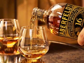 ABERFELDY 16y Old Madeira Cask Highland Single Malt Scotch Whisky - John Dewar & Sons Ltd., Perthshire, Scotland (750 mL) alcohol collectible [Barcode 7640171031354] - Main Image 4