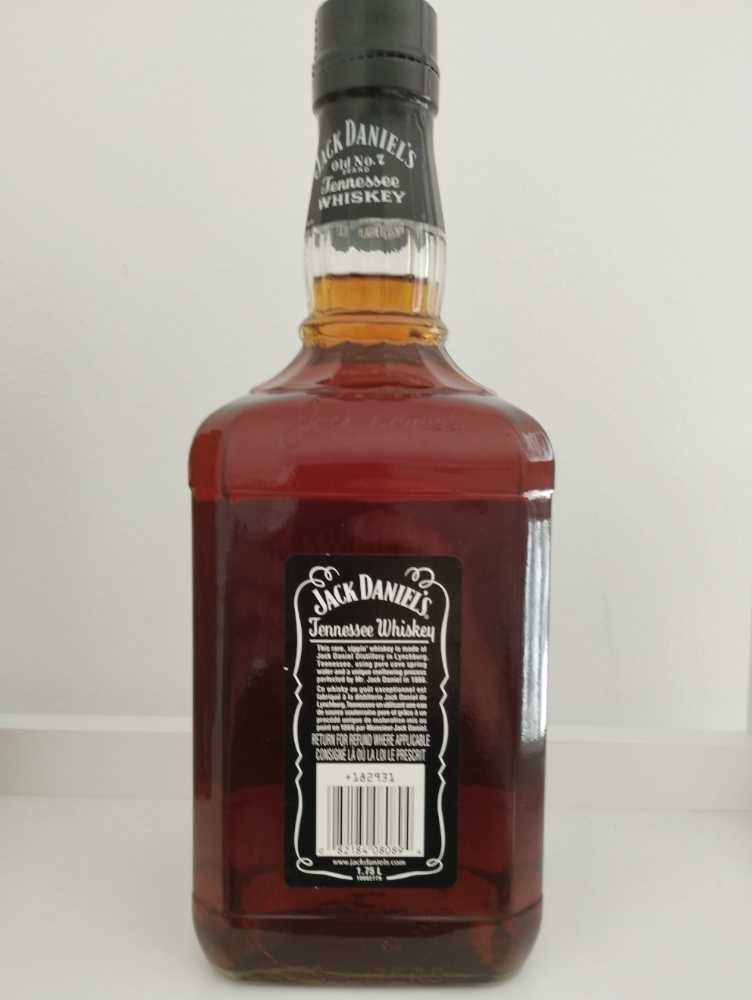 Black label  (1750 mL) alcohol collectible - Main Image 2