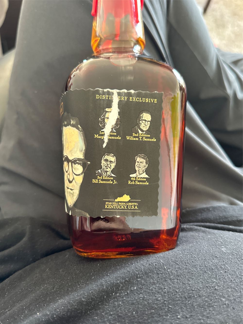 Maker’s Mark Founders Series First Edition: Margie Samuels - Maker’s Mark Distillery, Loretto, KY (1000 mL) alcohol collectible [Barcode 085246501511] - Main Image 3