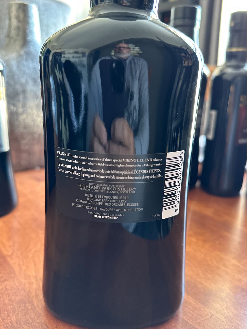 Highland Park Valknut  (750 mL) alcohol collectible [Barcode 5010314307028] - Main Image 2