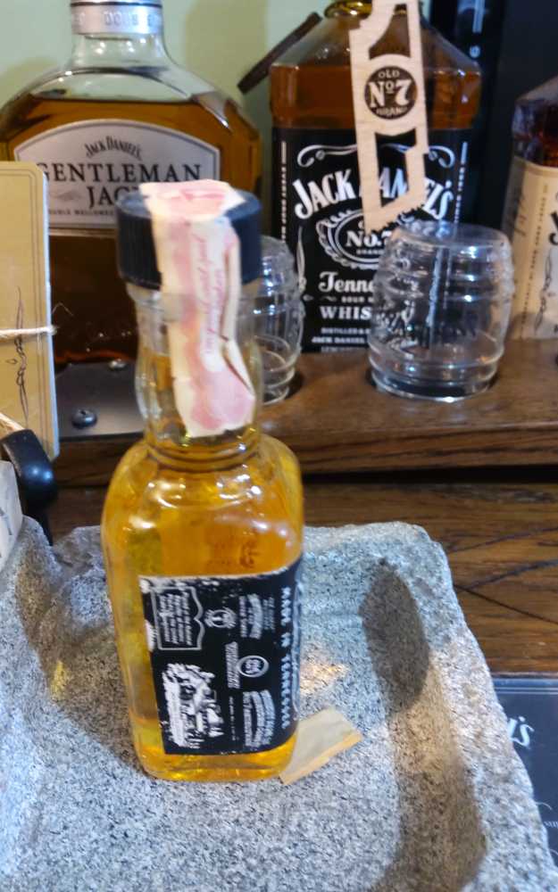 Jack Daniels 50 ML 1971 Mini - Jack Daniel Distillery (50 mL) alcohol collectible - Main Image 2