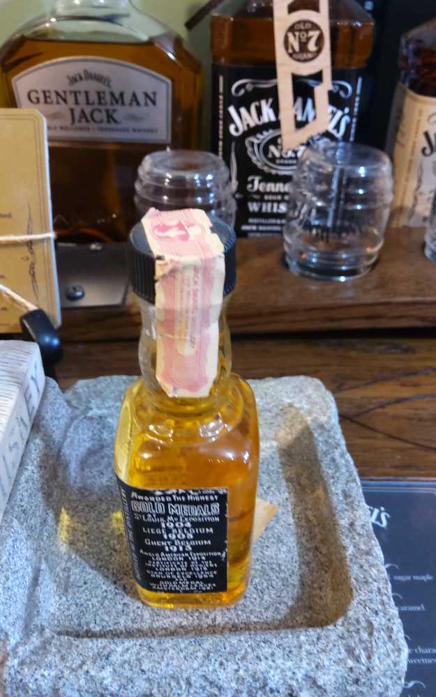 Jack Daniels 50 ML 1971 Mini - Jack Daniel Distillery (50 mL) alcohol collectible - Main Image 4