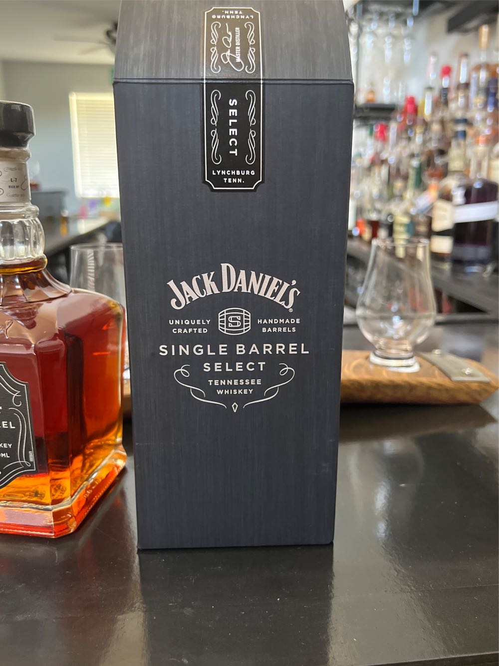 Jack Daniel’s Single Barrel Select - Jack Daniels Distillery (750 mL) alcohol collectible [Barcode 082184087008] - Main Image 4